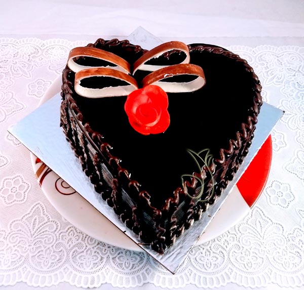 1Kg Heartshape Chocolate Truffle Cake