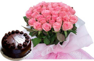 A hand bunch of 25 Pink or Red Roses and 1/2kg chocolate truffle cake